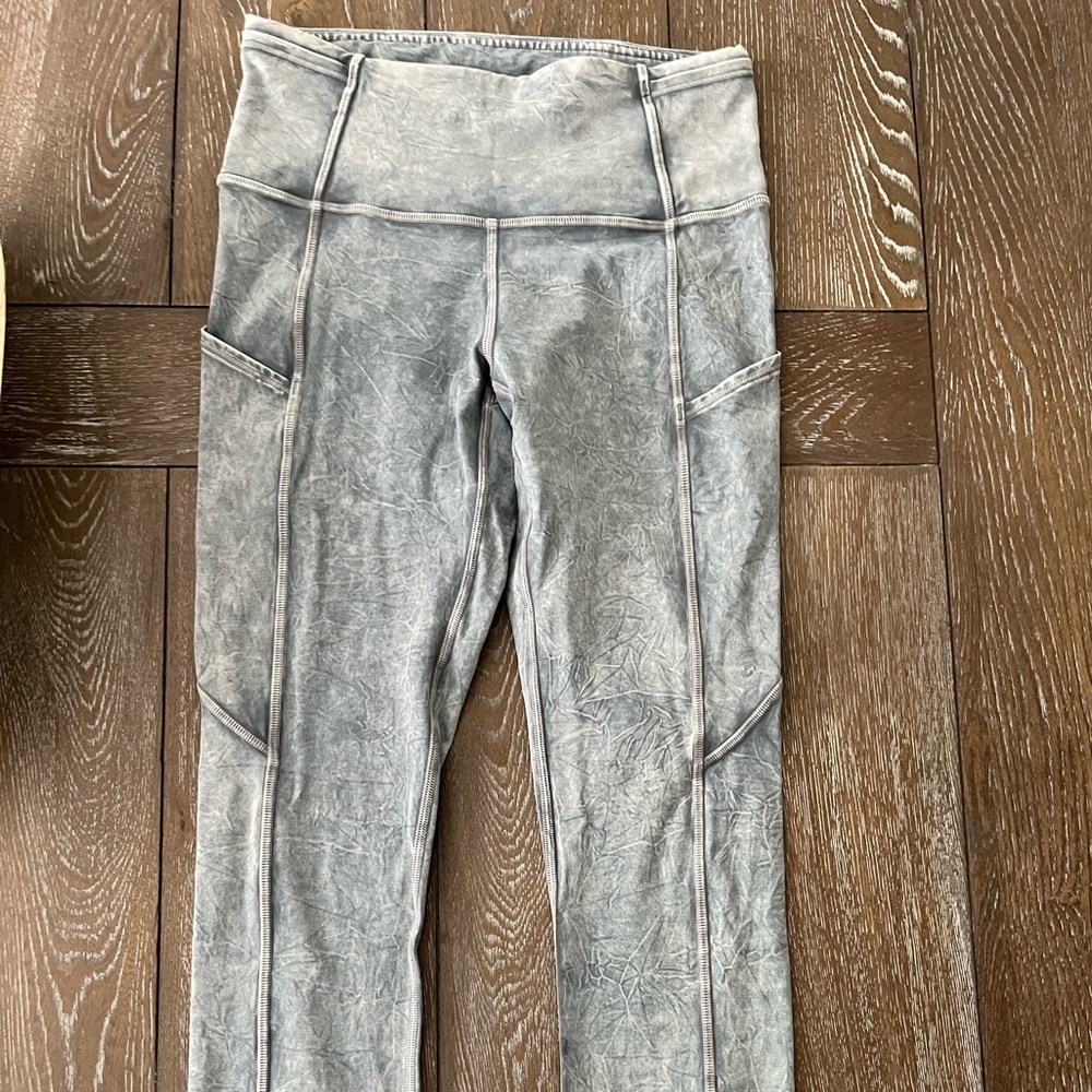 Acid wash lululemon fast and free 28”